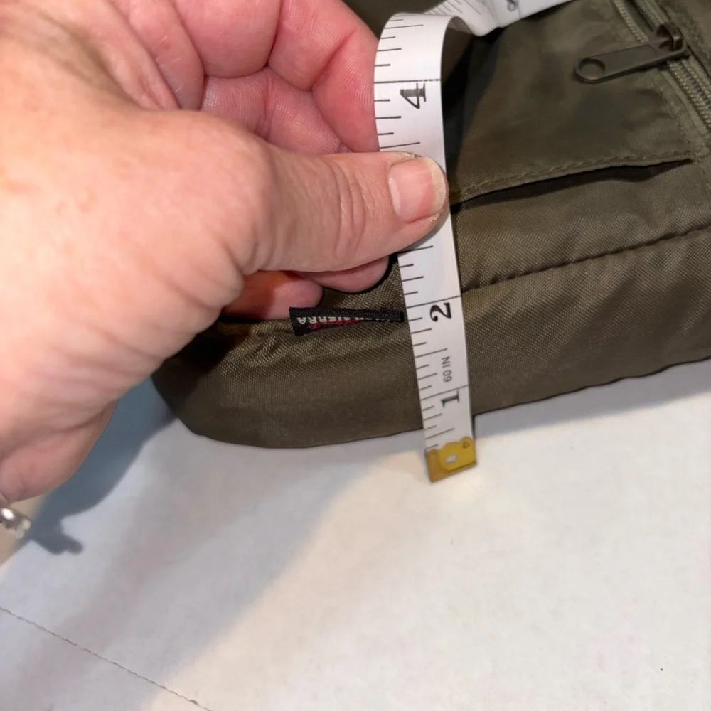 High Sierra Army Green Laptop or Messenger Bag pockets